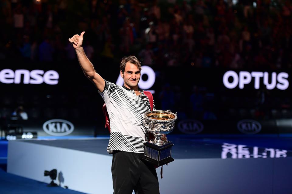 Roger Federer- 5 Tennis Players